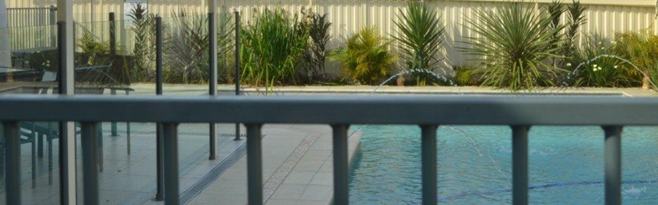 Flat Top Pool & Semi Frame Pool Fencing